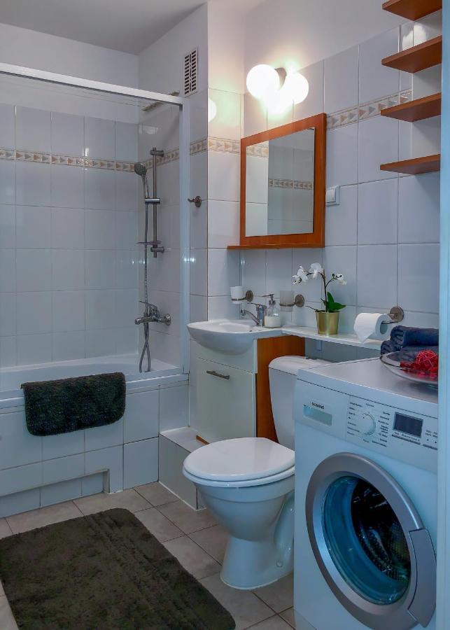 Apartamenty Lagiewniki Cracóvia Exterior foto